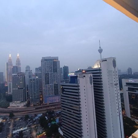 Cl 27A Insta Klcc View & Infinity Pool View Lägenhet Kuala Lumpur Exteriör bild