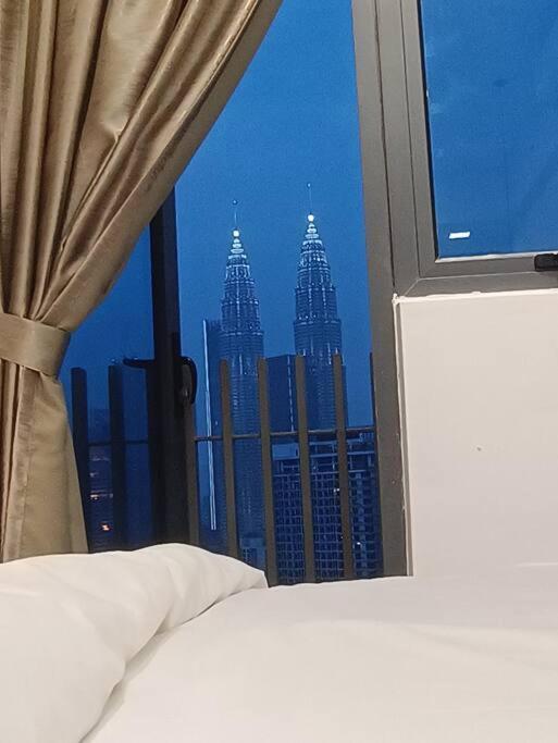 Cl 27A Insta Klcc View & Infinity Pool View Lägenhet Kuala Lumpur Exteriör bild