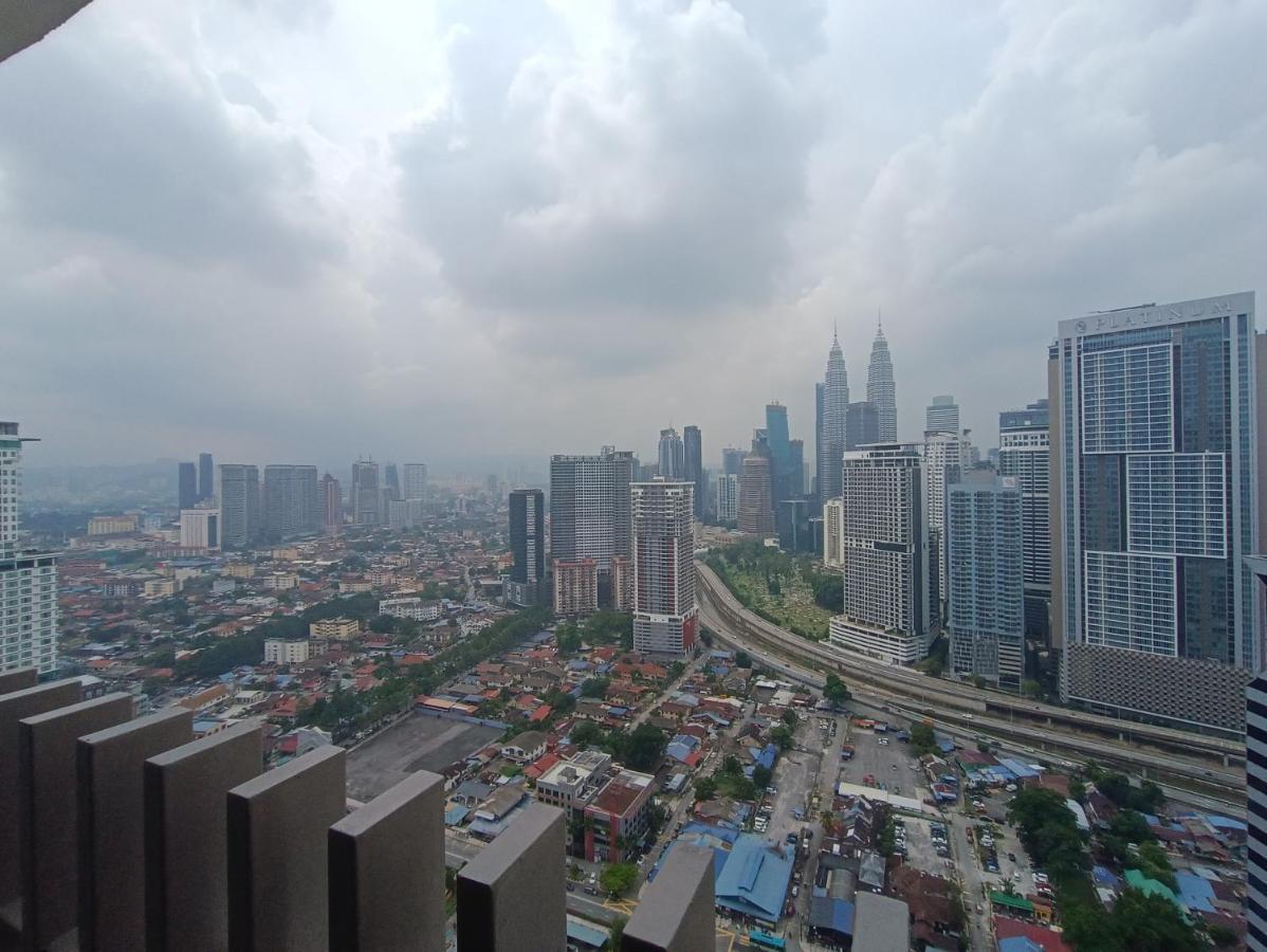Cl 27A Insta Klcc View & Infinity Pool View Lägenhet Kuala Lumpur Exteriör bild