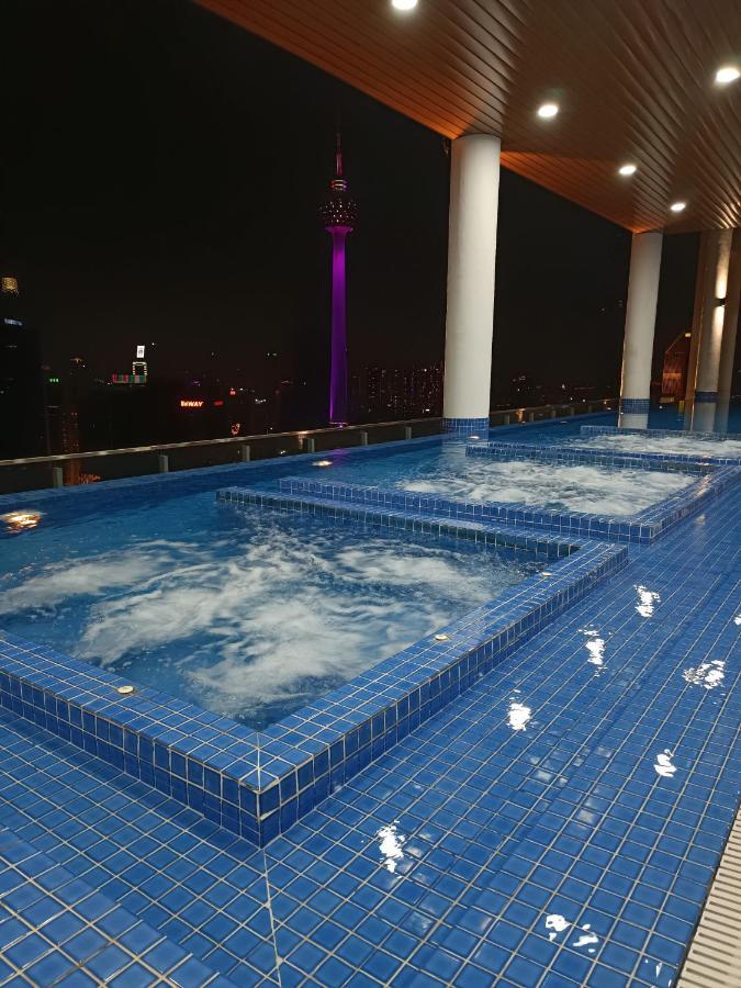 Cl 27A Insta Klcc View & Infinity Pool View Lägenhet Kuala Lumpur Exteriör bild